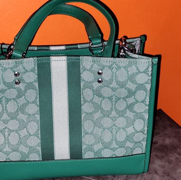 Coach Handbag - Picture 2 of 2